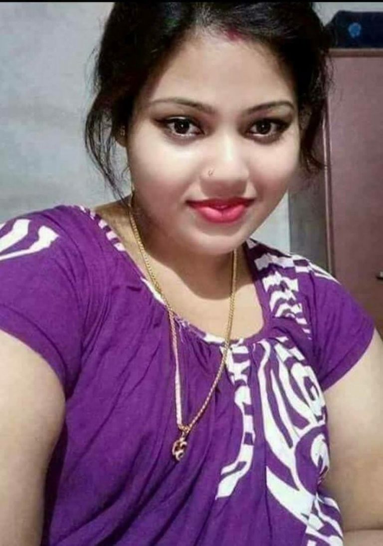 mami choda সিনেমা হলে নিয়ে মামি আমার ধোন চুষলো